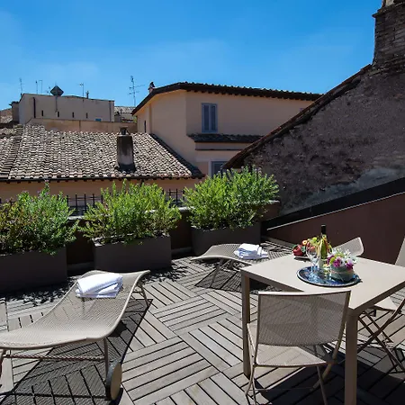 纳沃纳色彩酒店 酒店