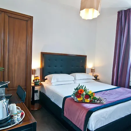 Navona Colors Hotel 3*